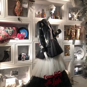 Meet your Posher, Anita